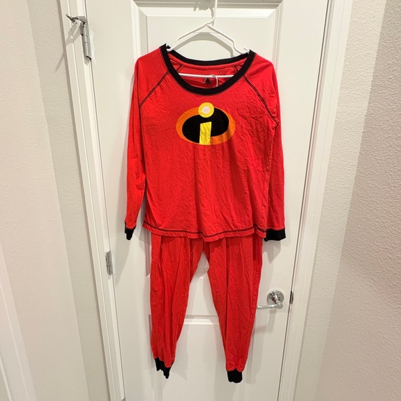Disney Other - Incredibles Adult PJ Set